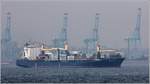 Die 1998 gebaute DIAMANTIS P. (IMO 9146314) am 18.04.2017 in der Bucht von Gibraltar. Sie ist 188,10 m lang und 30 m breit, hat eine GT/BRZ von 23.809, eine DWT von 30.340 t und eine Kapazität von 2.008 TEU. Heimathafen ist Limassol (Zypern). Frühere Namen: DIELO D'ITALIA, CMA CGM TUCANO, ARKONA TRADER.