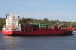 Containerfrachtschiff DINA TRADER (IMO 9354442); Datum: 26.04.2026; Aufnahmeort: Elbe/Hafen Hamburg, Deutschland.