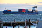 ELBWATER , Feederschiff , IMO 9504073 , Baujahr 2012 , 151 x 23.4 m , 1036 TEU , 24.12.2025 , Cuxhaven , Alte Liebe , 