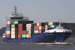 Containerfrachtschiff FINE SCHEPERS (IMO 9323467); Datum: 05.10.2026; Aufnahmeort: Elbe/Hafen Hamburg, Deutschland. 