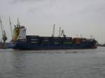 Ein Containerschiff GEESTOJK am 05.09.2007 im Hafen Rotterdam.