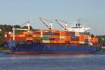 Containerfrachtschiff GENOA EXPRESS (IMO 9626041); Datum: 25.09.2026; Aufnahmeort: Elbe/Hafen Hamburg, Deutschland.
