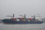 Die Itajai Express IMO-Nummer:9320013 Flagge:Liberia Lnge:206.0m Breite:28.0m verlsst den Hamburger Hafen aufgenommen am 29.10.09 vom Yachthafen Finkenwerder.
