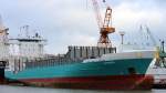 Das Containerschiff Larissa am 08.01.2014 im Hafen von Bremerhaven.