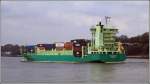 Die 2001 bei der J.J. Sietas Schiffswerft in Hamburg gebaute MARGARETHA fhrt unter zypriotischer Flagge mit Heimathafen Limassol. Sie ist 125 m lang, 22.5 m breit und kann 868 20-Fu-Container laden. Aufgenommen an der Elbe beim Seemannshft. Scan eines Dias aus dem Jahr 2004.