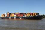 Containerfrachtschiff MSC MADRID (IMO 9480198); Datum: 27.05.2026; Aufnahmeort: Elbe/Hafen Hamburg, Deutschland.