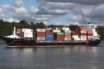 Containerfrachtschiff NORDIC ITALIA;  Aufnahmeort: Elbe/Hafen Hamburg, Deutschland; Datum: 23.09.2025; Info: (IMO 9474395) Das Bild zeigt die NORDIC ITALIA beim Auslaufen vor dem Bubendey Ufer. Containerfrachtschiff NORDIC ITALIA;  Aufnahmeort: Elbe/Hafen Hamburg, Deutschland; Datum: 23.09.2025; Info: (IMO 9474395) Das Bild zeigt die NORDIC ITALIA beim Auslaufen vor dem Bubendey Ufer.