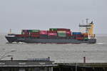 NEUENFELDE , Feederschiff , IMO 9231846 , Baujahr 2001 , 133.95 x 22.75 m , 868 TEU , 27.12.2025 , Cuxhaven , Alte Liebe , 