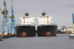In Wismar liegen nun schon zwei Containerschiffe im Hafen.