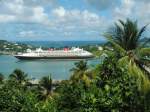 Ein Kreuzfahrtschiff von Disney im Hafen von Castries auf St.Lucia