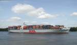 OOCL THAILAND am 7.9.04 nach Hamburg einlaufend.(Bj 2002, OOCL ist die  ORIENT OVERSEAS CONTAINER LINE )