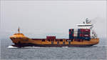 Die OPDR TANGER (IMO 9389306) ist am 18.04.2017 in der Bucht von Gibraltar unterwegs. Dieser Feeder ist 129,59 m lang und 20,83 m breit, hat eine GT/BRZ von 7.545, eine DWT von 8.168 und eine Kapazität von 698 TEU. Heimathafen ist Limassol (Zypern). Früherer Name: OPDR ROTTERDAM.
