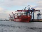 Die Rio De La Plata und dahinter die OOCL Montreal am 28.03.2010 am Containerterminal Burchardkai des Hamburger Hafens.