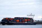 Feeder Reinbek IMO-Nummer:9313204 Flagge:Liberia Lnge:169.0m Breite:27.0m Baujahr:2005 Bauwerft:Meyer Werft,Papenburg passiert auslaufend aus Hamburg den Fhranleger in Lhe am 19.03.11