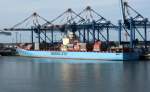 Containerfrachter  Seago Piraeus  am 10.05.15 in Bremerhaven