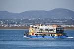 Fährschiff ARMONENSE auf dem Weg nach Culatra und Farol / gesehen in Olhão (Distrikt Faro/Portugal), 06.02.2019