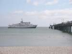 Hier das Fahrgastschiff  Cap Arkona , am 20.6.2010 kurz vor dem Ostseebad Binz.