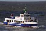 Mit der FLICKA (ex SEESCHWALBE) knnen in Cuxhaven Hafenrundfahrten unternommen werden. Das Schiff ist 23 m lang und bietet bis zu 75 Personen Platz. 18.08.2009