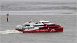 Die 2018 gebaute HALUNDER JET (IMO 9825295) verlässt Bremerhaven nach einigen Tagen bei BREDO im Trockendock. Sie ist 56,4 m lang, 14 m breit und verfügt über vier MTU-Motoren mit einer Gesamtleistung von 8.960 kW. Sie ermöglichen eine Spitzengeschwindigkeit von 36 kn. 680 Passagiere finden auf ihr Platz. Heimathafen ist Limassol (Zypern). 01.04.2021 