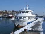 Das Fahrgastschiff  INSEL RGEN  lag,am 16.Mrz 2013,im Stadthafen Sassnitz noch im Winterschlaf.