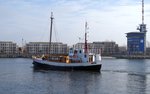 Angelboot Jan Maat am 19.03.16 in Warnemünde