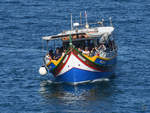 Das Ausflugsschiff  Samsone  im Hafen von Valletta.