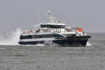 SEEWIND 1 , Fahrgastschiff , IMO 9227936 , 27,5 x 9.3 m , Baujahr 2000 , 11.04.2025 , Cuxhaven - Alte Liebe ,
