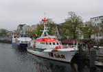 Der Seenotrettungskreuzer Arkona und das Fahrgastschiff Undine lagen am Alten Strom in Warnemünde.28.04.2019