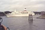Auslaufen vom Hamburger Hafen Mai 1985 die MS ARCONA.