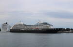 Am Morgen des 27.08.2023 waren die Kreuzfahrtschiffe MSC Poesia und Azamara zu Gast in Warnemünde.