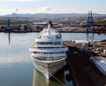 Das 192m lange Kreuzfahrtschiff AMADEA (IMO 8913162) am 31.05.25 in Reykjavik.