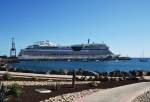AIDAblu liegt am 27.12.2013 im Hafen von Puerto del Rosario auf Fuerteventura.
