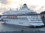 Die AIDA cara im Hafen von Göteborg.