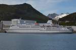 Kreuzfahrtschiff ,,BERLIN‘‘ zu Gast in Svolvaer / Lofoten.