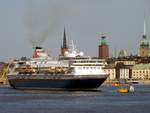 Das 218m lange Kreuzfahrtschiff BALMORAL am 12.05.18 eingehend Stockholm.
