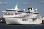Kreuzfahrtschiff CRYSTAL SERENITY (IMO 9243667); Datum: 11.07.2026; Aufnahmeort: Elbe/Hafen Hamburg, Deutschland.