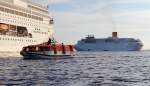 24.11.2012: Die Costa Classica muss im Hafenbecken von Sharm el Sheikh vor Anker gehen und die Passagiere werden mit Tenderbooten an Land gebracht.