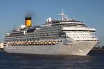 Kreuzfahrtschiff COSTA FAVOLOSA (IMO 9479852); Eigner/Betreiber: Costa Cruises; Datum: 24.05.2026; Aufnahmeort: Elbe/Hafen Hamburg, Deutschland.