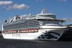 Kreuzfahrtschiff EMERALD PRINCESS (IMO 9333151); Datum: 24.09.2025; Aufnahmeort: Elbe/Hafen Hamburg, Deutschland.