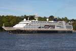 Kreuzfahrtschiff HAMBURG (IMO 9138329); Datum: 29.04.2026; Aufnahmeort: Elbe/Hafen Hamburg, Deutschland.