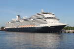 Am Morgen des 23.05.2018 lag die Koningsdam der Reederei Holland-America Line im Hafen von Warnemünde.