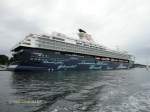 MEIN SCHIFF 2  (IMO 9106302) am 22.6.2011 im Kieler Hafen /  ex Mercury bis 2008 , Celebrity Mercury bis April 2011) /  Kreuzfahrtschiff / BRZ 77.303 / La 262,5 m, B 32,2 m, Tg 8,5 m / 4 MAN