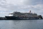 Kreuzfahrtschiff MEIN SCHIFF 4 im Hafen von Funchal -- Baujahr: 2015 / Flagge: Malta / IMO/MMSI: 9678408/229678000 / gesehen in Funchal (Madeira/Portugal), 06.02.2018