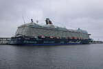 Heckansicht der Mein Schiff 4 am 15.10.2022 in Warnemünde.