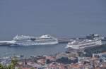 AIDAblu und MSC Armonia liegen am 24.12.2013 in Funchal auf Madeira.