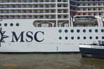 MSC ORCHESTRA (IMO 9320099) am 19.7.2019, Detail: Tenderboot und Kräne mit Rettungsinseln, Hamburg, Elbe, Cruises-Center Altona /    Kreuzfahrtschiff (MSC Musica-Klasse)  /  BRZ 62.409 / Lüa