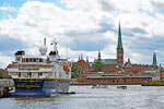 NATIONAL GEOGRAPHIC EXPLOER (NG EXPLORER, IMO 8019356) am 26.05.2022 im Hafen von Lübeck