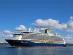 SPIRIT OF DISCOVERY; IMO 9802683; Saga Cruises; einlaufend Stockholm 01.05.22