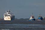 Treffen auf der Elbe mit der Dole America bei Lhe-Sand am 08.10.09.