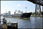 Das Cargo Schiff Edzard Cirksena mit Heimathafen St.